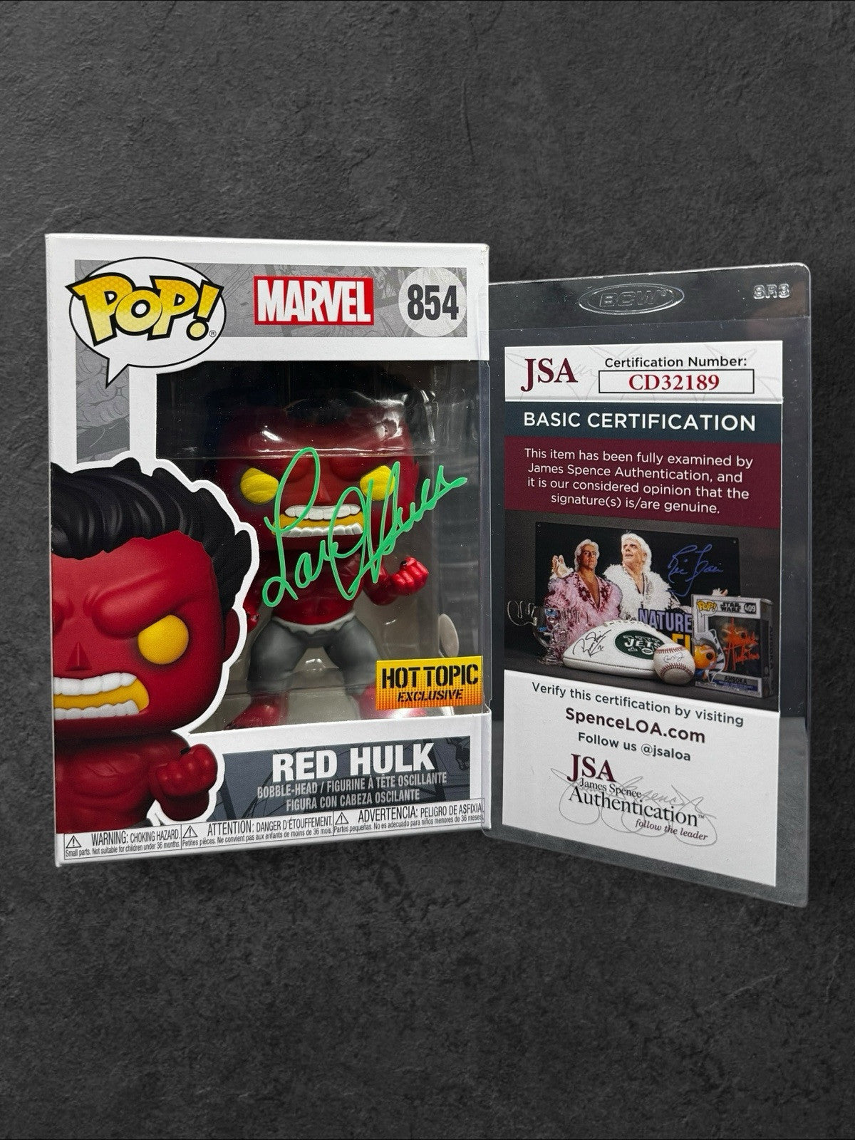 Funko Pop! 854 Signed by Original Hulk Actor Lou Ferrigno Hot Topic Exclusive