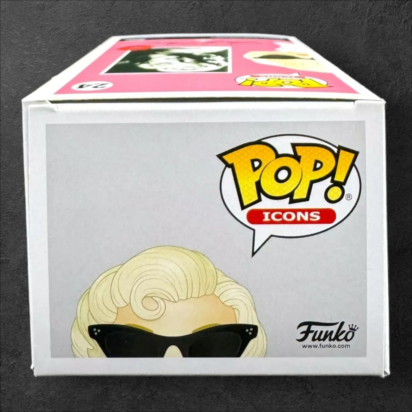 Funko POP! Icons Marilyn Monroe 24 Funko Hollywood Exclusive - Vaulted